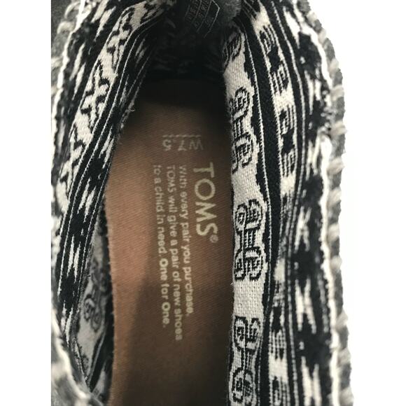 Toms Gray Suede Block Heel Back Zip Ankle Boots Size 7.5 - Picture 6 of 9